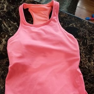 Lululemon tank
